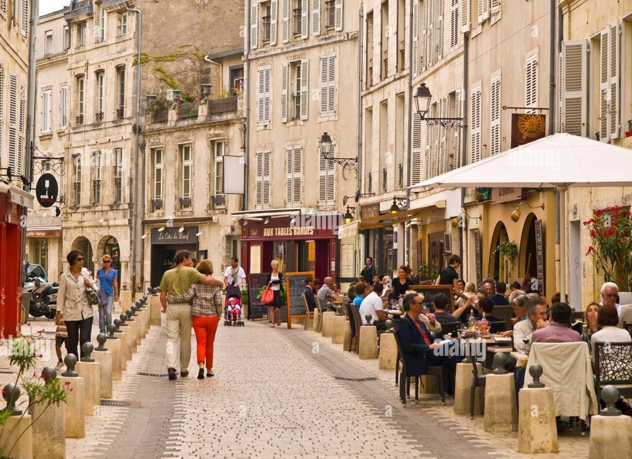 Terra Studio Cosy Et Calme Proche Du Centre Avec Parking Tv Et Wifi La Rochelle  Exterior foto